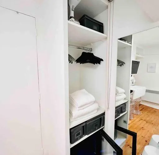 Iconic Location Only 500 Meters To The Louvre *